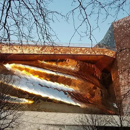 On ホームステイ パリ